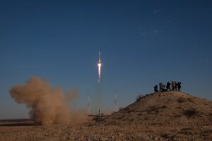 Media watches Soyuz rocket launch